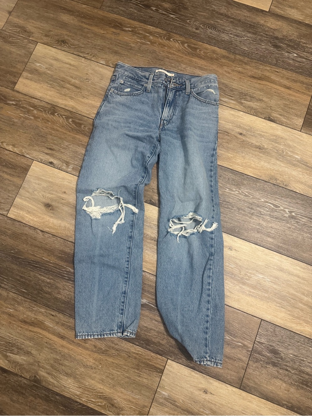 Levi's Light Blue Women's Relaxed Ripped Jeans